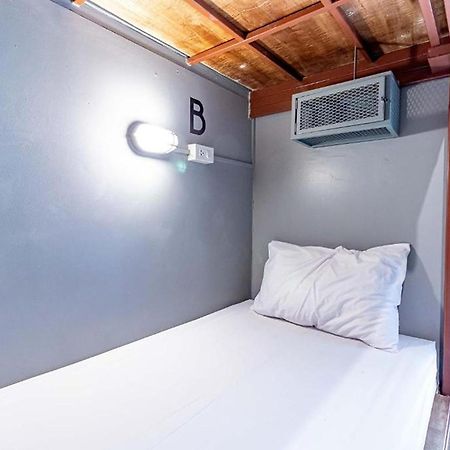 Loftel 22 Hostel Bangkok Eksteriør bilde